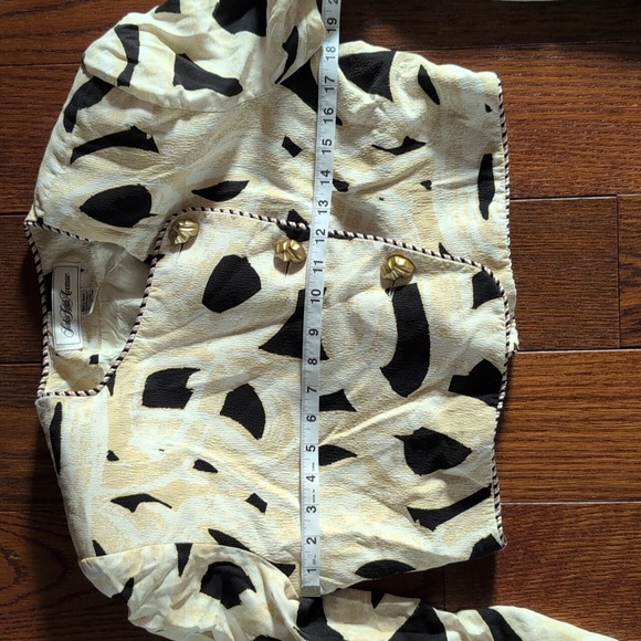 Saks Fifth Avenue - Vintage Silk Cropped Jacket - Picture 6 of 9